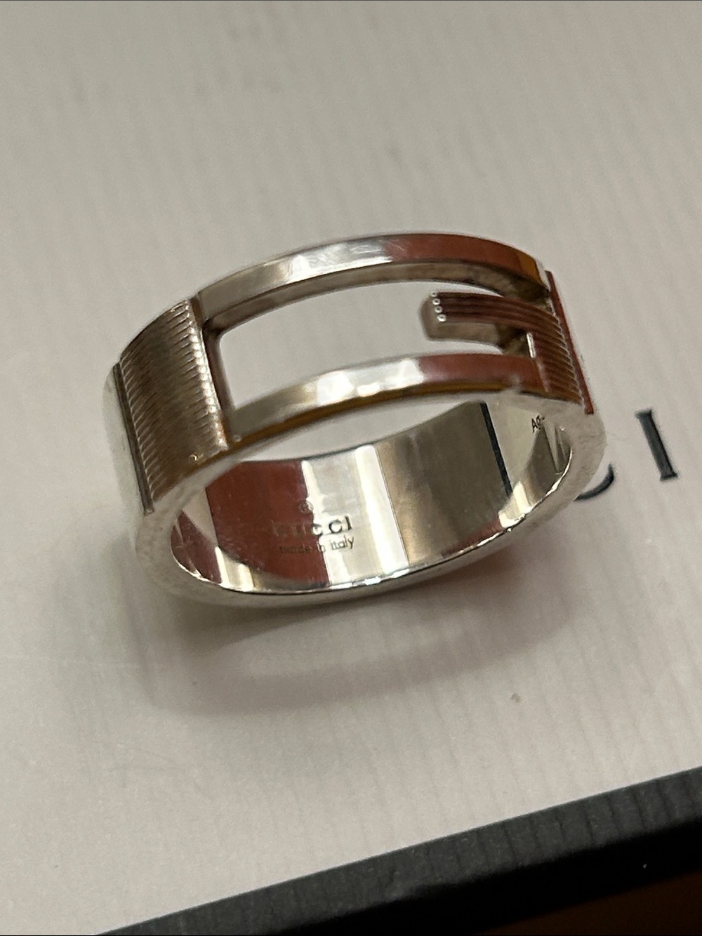 Gucci Silver Men's Ring size 9 with pouch,  care tags and box - Picture 8 of 11